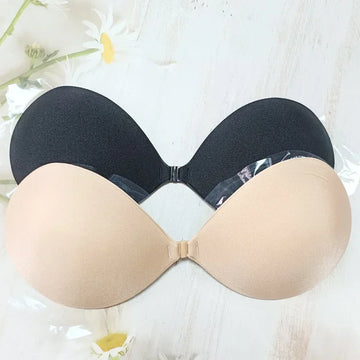 Invisible and strapless self-adhesive pads